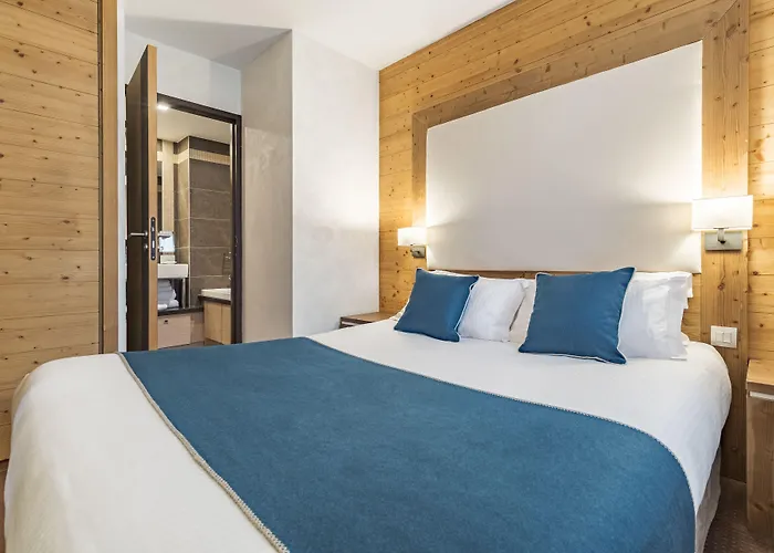 Les Loges Blanches ホテル 4*