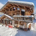 Les Loges Blanches Hotel