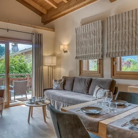 Les Loges Blanches Hotel 4*