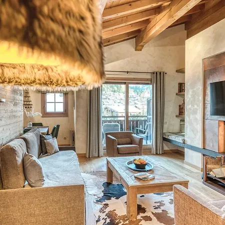 Les Loges Blanches Hotel 4*