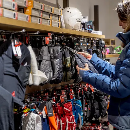 Les Loges Blanches Hotel