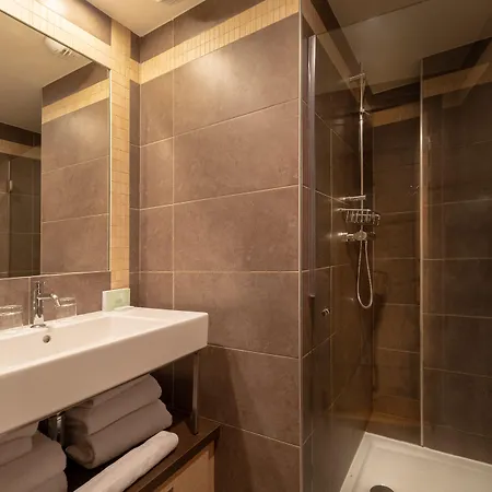 Les Loges Blanches 4*