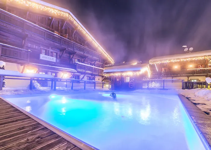 Les Loges Blanches Hotel 4*